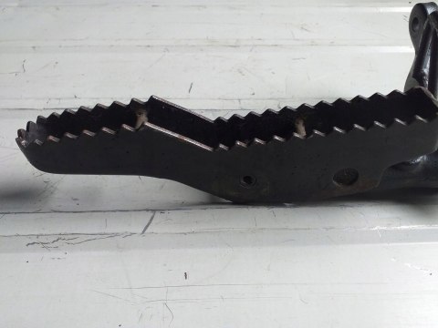 STOPIEŃ PODNÓŻEK ADLY 400