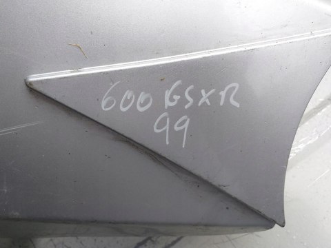 PŁUG OSŁONA ŁĄCZNIK OWIEWKA SUZUKI GSXR 600