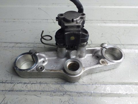 PÓŁKA GÓRNA STACYJKA SUZUKI SV 650 PÓŁKA GÓRNA STACYJKA SUZUKI SV 650