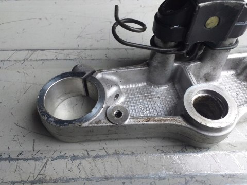 PÓŁKA GÓRNA STACYJKA SUZUKI SV 650 PÓŁKA GÓRNA STACYJKA SUZUKI SV 650