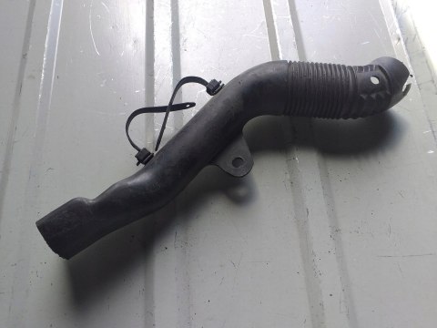 RURA DOLOT WLOT POWIETRZA SUZUKI GSXR 750 RURA DOLOT WLOT POWIETRZA SUZUKI GSXR 750