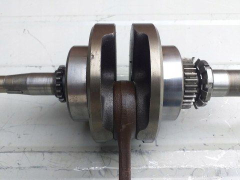 WAŁ KORBOWY KORBOWÓD KAWASAKI KLF 220 WAŁ KORBOWY KORBOWÓD KAWASAKI KLF 220