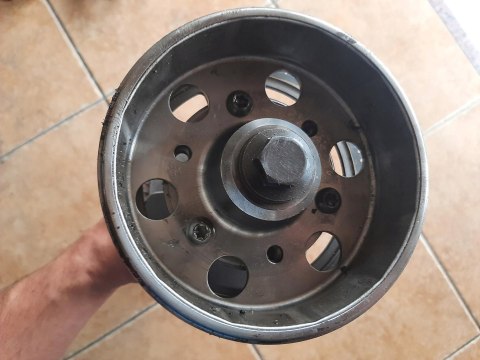WAŁ KORBOWY MAGNETO YAMAHA FJR 1300 5JW WAŁ KORBOWY MAGNETO YAMAHA FJR 1300 5JW