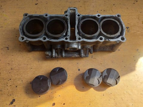 CYLINDER + TŁOKI KPL YAMAHA FZR 500 3HJ