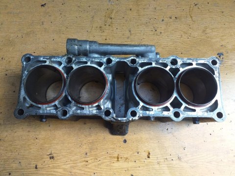 CYLINDER + TŁOKI KPL YAMAHA FZR 500 3HJ