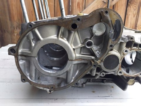 KARTERY BLOK SILNIKA KPL SUZUKI GS 850