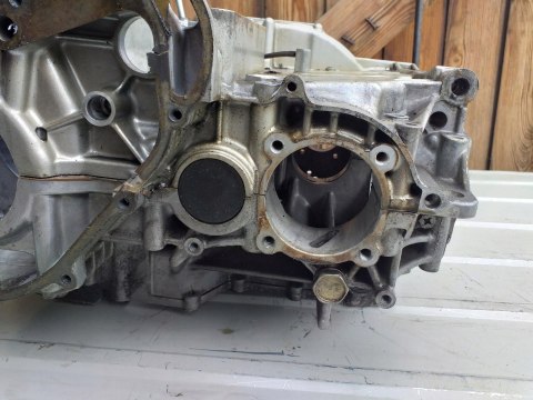 KARTERY BLOK SILNIKA KPL SUZUKI GS 850