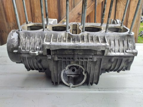 KARTERY BLOK SILNIKA KPL SUZUKI GS 850