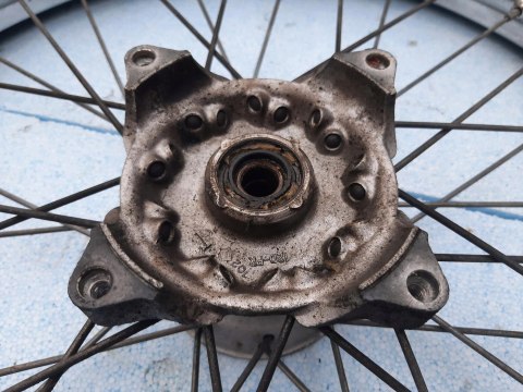 KOŁO FELGA PRZÓD SUZUKI TS 125 R KOŁO FELGA PRZÓD SUZUKI TS 125 R