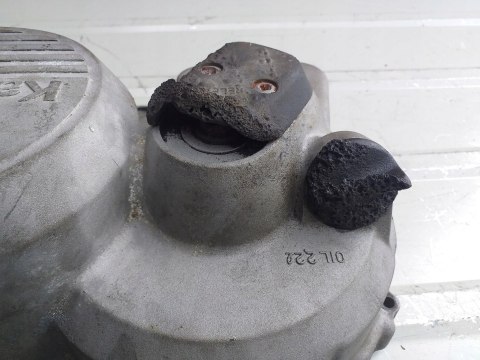 POKRYWA DEKIEL KAPA KAWASAKI KEF 300 POKRYWA DEKIEL KAPA KAWASAKI KEF 300