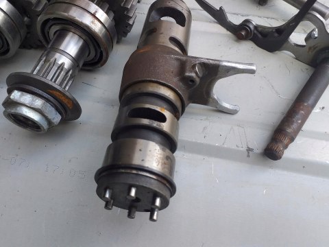 SKRZYNIA BIEGÓW KAWASAKI KZ 550 SKRZYNIA BIEGÓW KAWASAKI KZ 550