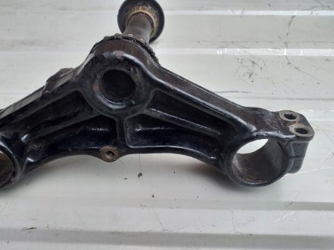 SZTYCA PÓŁKA DOLNA ZAWIESZENIA SUZUKI GS 850 SZTYCA PÓŁKA DOLNA ZAWIESZENIA SUZUKI GS 850