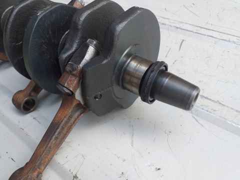 WAŁ KORBOWY KORBOWODY KAWASAKI KZ 550 WAŁ KORBOWY KORBOWODY KAWASAKI KZ 550