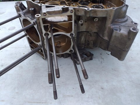 KARTER KARTERY BLOK SILNIKA HONDA NTV 650 KARTER KARTERY BLOK SILNIKA HONDA NTV 650