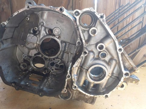 KARTERY BLOK SILNIKA KPL YAMAHA FZR 500 3HJ KARTERY BLOK SILNIKA KPL YAMAHA FZR 500 3HJ