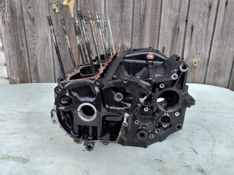 KARTERY BLOK SILNIKA SUZUKI GSX 550