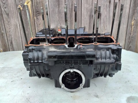 KARTERY BLOK SILNIKA SUZUKI GSX 550