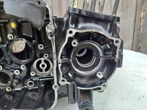 KARTERY BLOK SILNIKA SUZUKI GSX 550