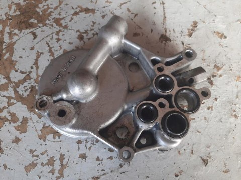 PODSTAWA POKRYWA POMPY OLEJU KAWASAKI GPZ 900