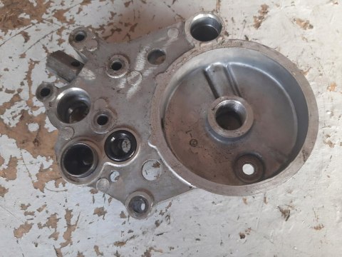 PODSTAWA POKRYWA POMPY OLEJU KAWASAKI GPZ 900