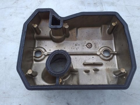 POKRYWA ZAWORÓW GŁOWICY HONDA NTV 650