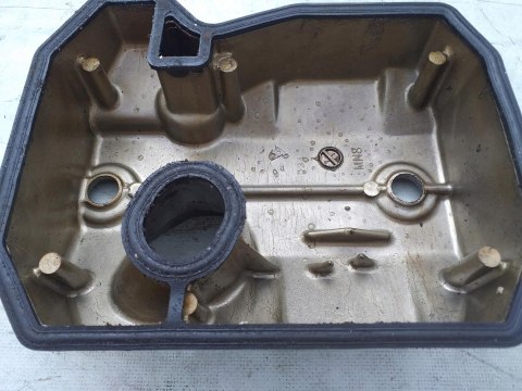 POKRYWA ZAWORÓW GŁOWICY HONDA NTV 650