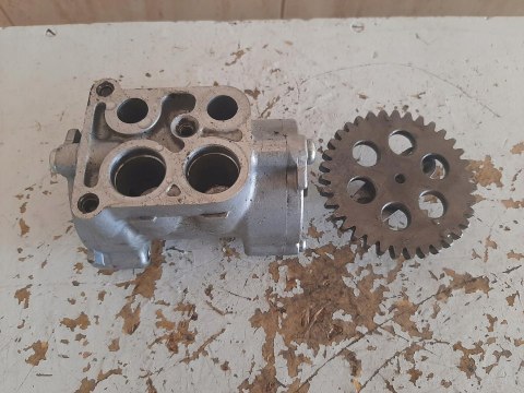 POMPA OLEJU OLEJOWA KAWASAKI GPZ 900