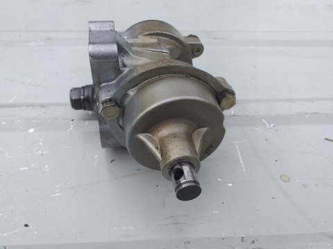 POMPA OLEJU OLEJOWA SUZUKI GSX1100F V708-100857 POMPA OLEJU OLEJOWA SUZUKI GSX1100F V708-100857