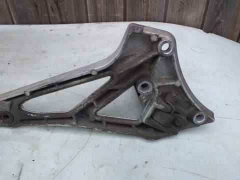 SET PODNÓŻEK SUZUKI GSX 550 SET PODNÓŻEK SUZUKI GSX 550