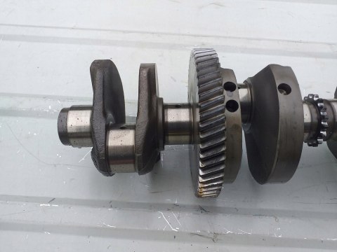 WAŁ KORBOWY SUZUKI GSX 1100F V708-100857 WAŁ KORBOWY SUZUKI GSX 1100F V708-100857