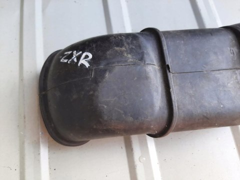 GUMA WLOT POWIETRZA KAWASAKI ZXR 750 GUMA WLOT POWIETRZA KAWASAKI ZXR 750