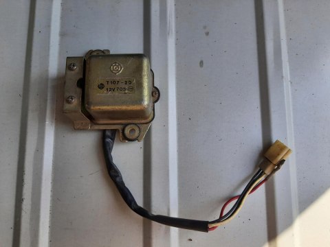 REGULATOR NAPIĘCIA YAMAHA DT 125 DT 175 REGULATOR NAPIĘCIA YAMAHA DT 125 DT 175