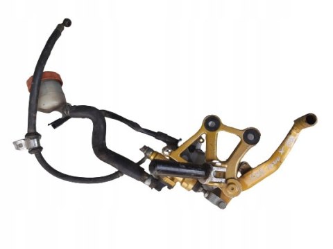 SET PODNÓŻEK POMPA HAMULCOWA HONDA CBR 1000 SC21 SET PODNÓŻEK POMPA HAMULCOWA HONDA CBR 1000 SC21