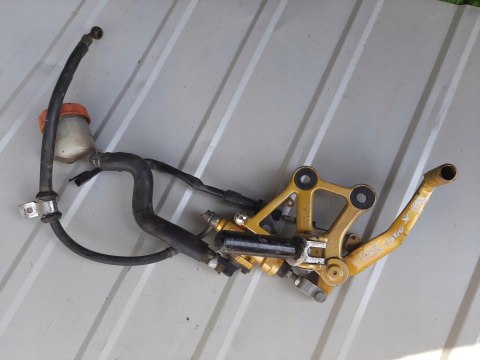 SET PODNÓŻEK POMPA HAMULCOWA HONDA CBR 1000 SC21 SET PODNÓŻEK POMPA HAMULCOWA HONDA CBR 1000 SC21
