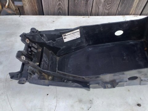 WYPEŁNIENIE OGONA ZADUPKA APRILIA PEGASO 650