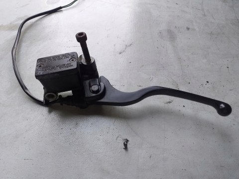 POMPA HAMULCA LEWA DINLI 700