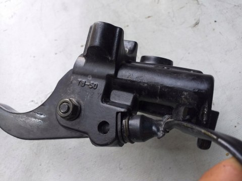 POMPA HAMULCA LEWA DINLI 700