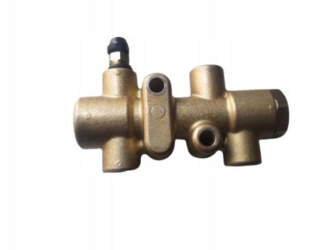 ROZDZIELACZ HAMULCY DINLI 700