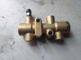 ROZDZIELACZ HAMULCY DINLI 700