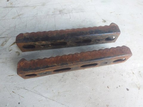 SET PODNÓŻEK STOPIEŃ YAMAHA BRUIN 250