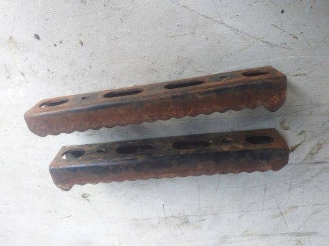 SET PODNÓŻEK STOPIEŃ YAMAHA BRUIN 250