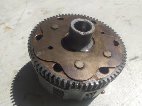 SPRZĘGŁO KOSZ SPRZĘGŁOWY YAMAHA BRUIN 250 SPRZĘGŁO KOSZ SPRZĘGŁOWY YAMAHA BRUIN 250