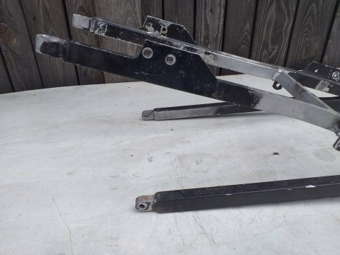 STELAŻ OGON TYŁ ZADUPEK KAWASAKI ZXR 750 STELAŻ OGON TYŁ ZADUPEK KAWASAKI ZXR 750