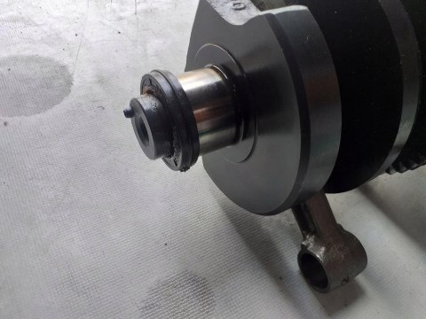 WAŁ KORBOWY KORBOWODY PANEWKI KAWASAKI ZXR 750 WAŁ KORBOWY KORBOWODY PANEWKI KAWASAKI ZXR 750