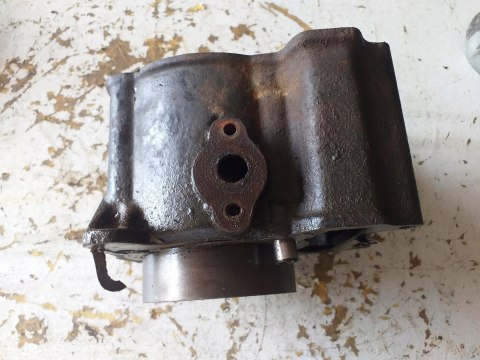 CYLINDER + TŁOK LINHAI HYTRACK 260 300 CYLINDER + TŁOK LINHAI HYTRACK 260 300