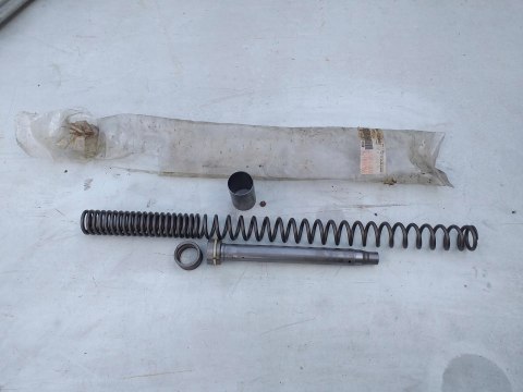 SPRĘŻYNA LINEARNA ZAWIESZENIA PRZÓD YAMAHA XJ900 S SPRĘŻYNA LINEARNA ZAWIESZENIA PRZÓD YAMAHA XJ900 S