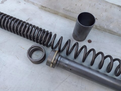 SPRĘŻYNA LINEARNA ZAWIESZENIA PRZÓD YAMAHA XJ900 S SPRĘŻYNA LINEARNA ZAWIESZENIA PRZÓD YAMAHA XJ900 S