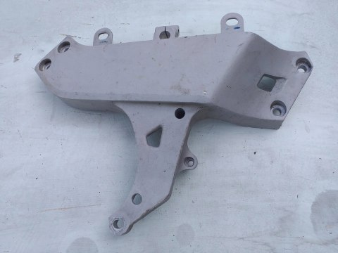 UCHWYT MOCOWANIE SILNIKA YAMAHA GTS 1000 4BH UCHWYT MOCOWANIE SILNIKA YAMAHA GTS 1000 4BH