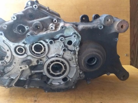 KARTERY BLOK SILNIKA SUZUKI QUADRUNNER 250