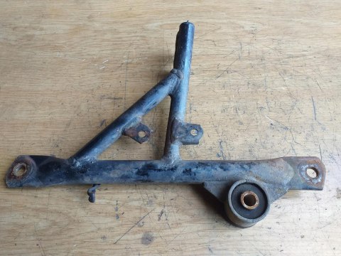 STELAŻ UCHWYT MOCOWANIE SUZUKI QUADRUNNER 250